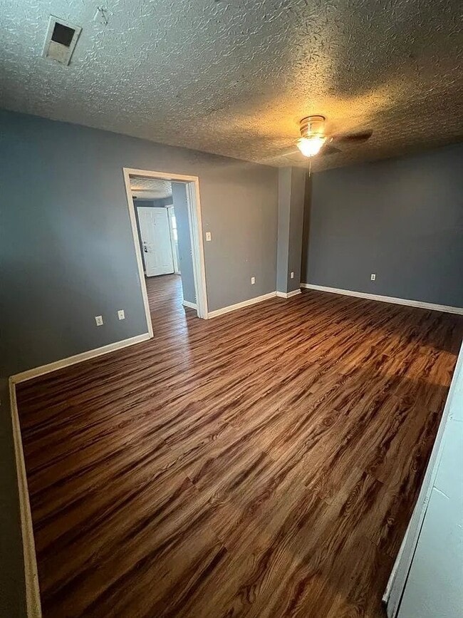 102 E 2nd St, Unit 1