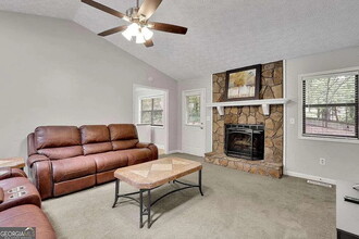 5560 Deerfield Pl in Kennesaw, GA - Building Photo - Building Photo