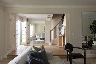 10 Meadow Ln in Atherton, CA - Building Photo - Building Photo