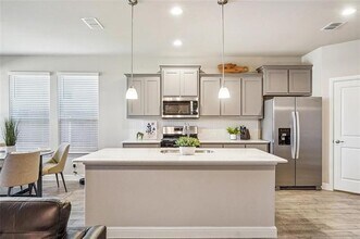 1125 Southwark Dr in Fort Worth, TX - Building Photo - Building Photo