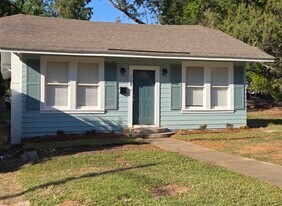328 Robinson Pl in Shreveport, LA - Building Photo