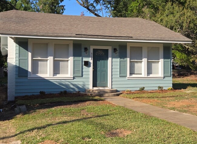 property at 328 Robinson Pl