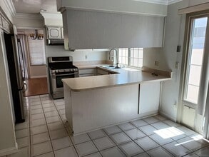 689 E J St in Chula Vista, CA - Building Photo - Building Photo