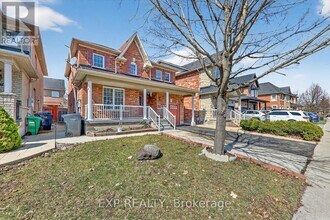 31 Cobblehill Crescent in Brampton, ON - Building Photo - Building Photo