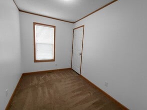 2008 Heron Dr NW in Stewartville, MN - Foto de edificio - Building Photo