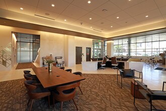 Radiant in Denver, CO - Foto de edificio - Lobby