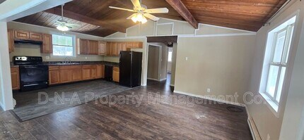 204 Dogwood Ln in Kunkletown, PA - Building Photo - Building Photo