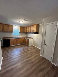 1101 Sorrells Dr photo'