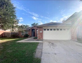 18011 Pelican Way Rd in Houston, TX - Building Photo