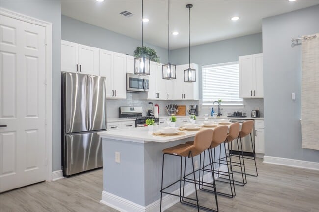 2214 Des Chaumes St in Houston, TX - Building Photo - Building Photo