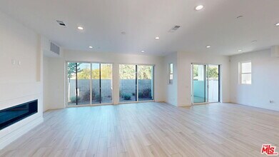 8474 N. Camelia Court in Los Angeles, CA - Building Photo - Building Photo