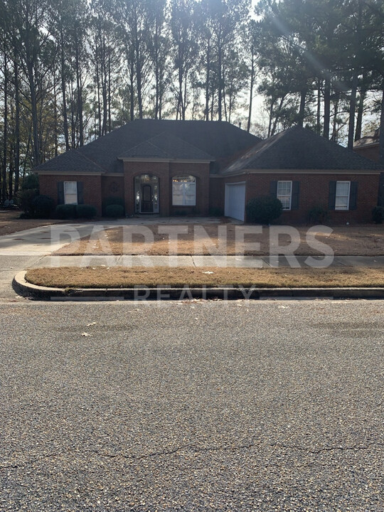 8636 Hearthstone Dr in Montgomery, AL - Building Photo