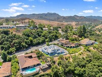 3647 Twin Lake Ridge in Westlake Village, CA - Foto de edificio - Building Photo