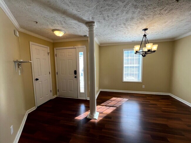 372 Bubble Creek Ct in Fayetteville, NC - Building Photo - Building Photo
