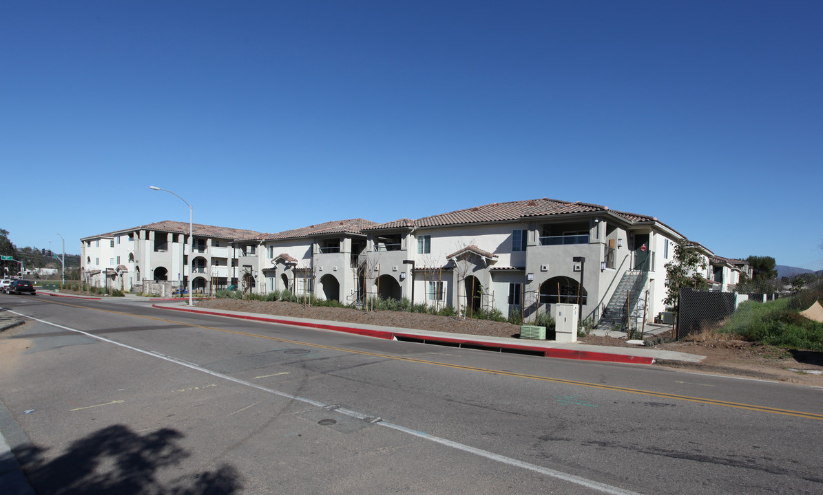 Silver Sage in Lakeside, CA - Building Photo