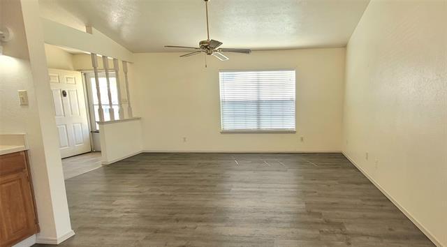 1057 Whitewater Trail in Desoto, TX - Building Photo - Building Photo