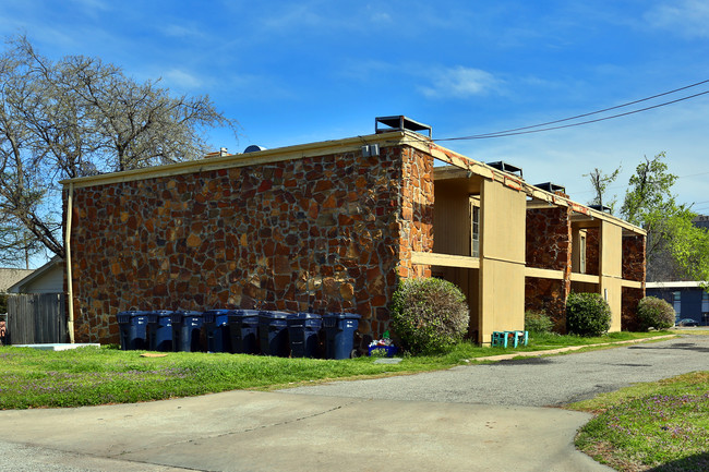 3113-3119 NW 50th St in Oklahoma City, OK - Building Photo - Building Photo