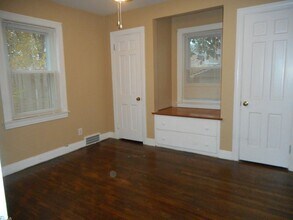 2350 Fleet Ave in Louisville, KY - Building Photo - Building Photo