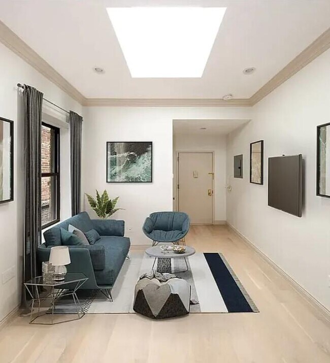 property at 314 E 41st St