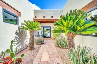 110 E Concorda Dr in Tempe, AZ - Building Photo - Building Photo