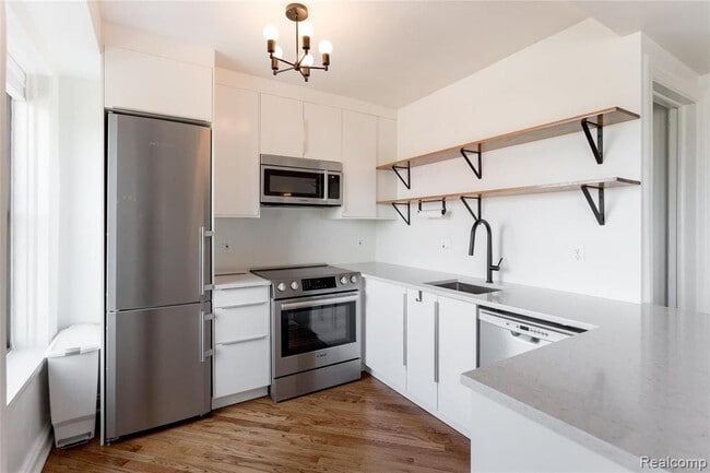 property at 15 E Kirby St