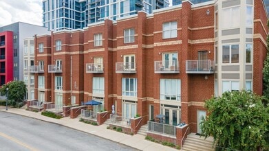 807 18th Ave S in Nashville, TN - Building Photo - Building Photo