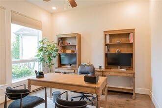 96 Madrone Terrace Pl in Tomball, TX - Foto de edificio - Building Photo