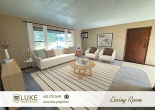 3104 S Marion Rd in Sioux Falls, SD - Building Photo - Building Photo