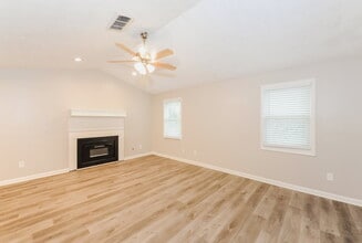 4967 Turtle Rock Dr in Marietta, GA - Building Photo - Building Photo