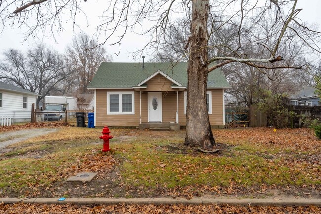 property at 623 N Birch Ave