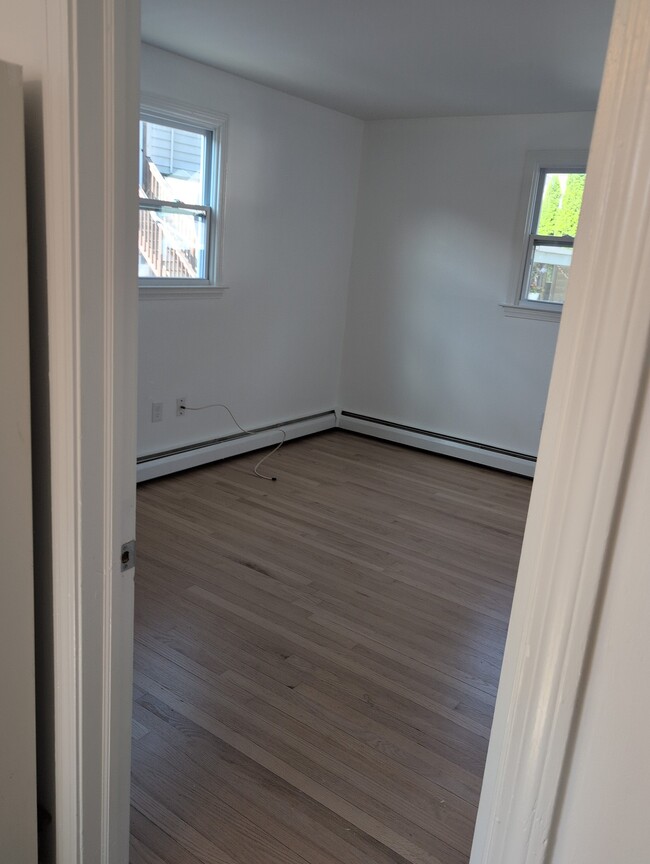 56 N Main St in Beacon Falls, CT - Building Photo - Building Photo