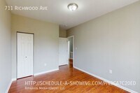 711 Richwood Ave photo'