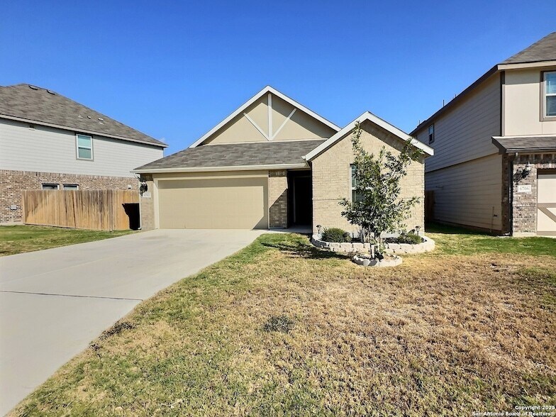 6702 Encore Oaks, Unit B110 in San Antonio, TX - Building Photo