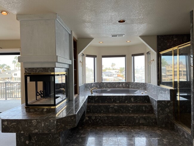 4909 North Point in Discovery Bay, CA - Building Photo - Building Photo