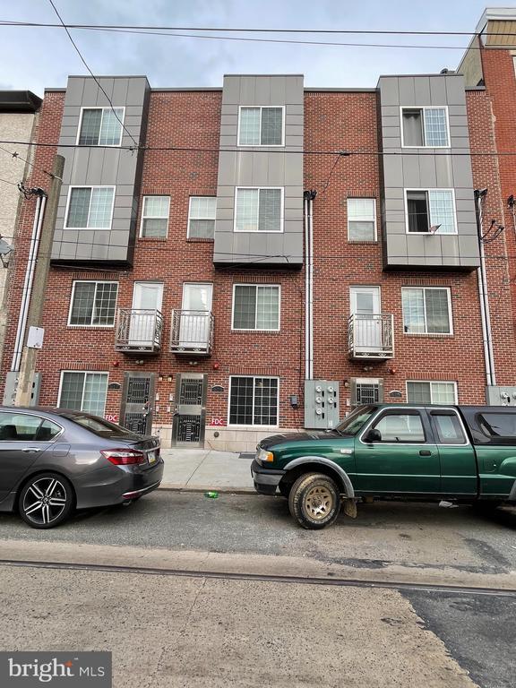property at 617 N 11th St