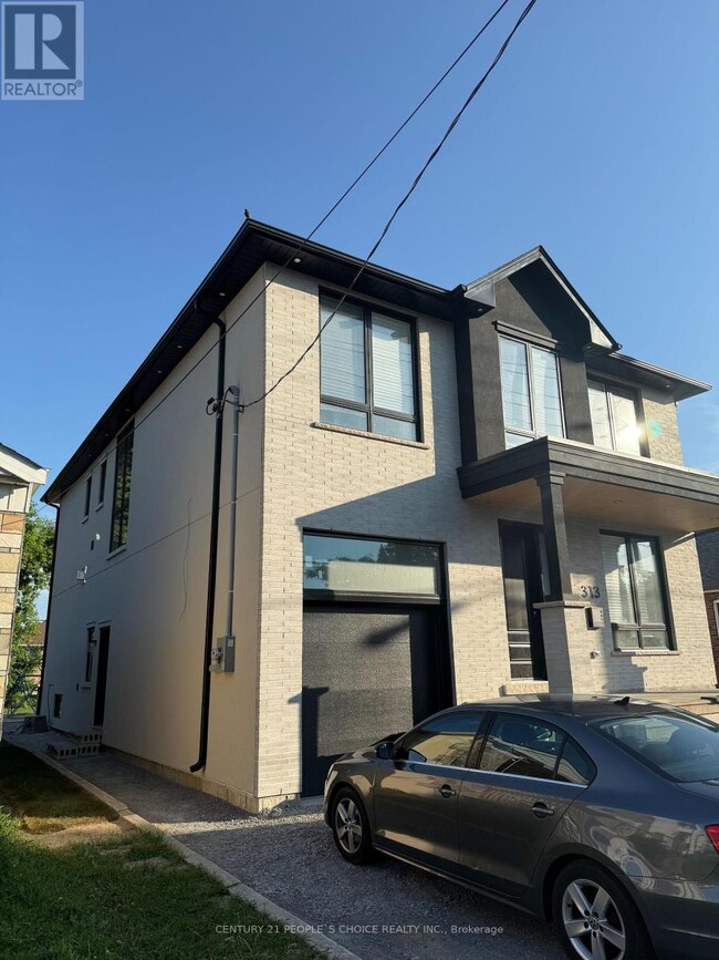 313 Ranee Ave in Toronto, ON - Building Photo - Building Photo