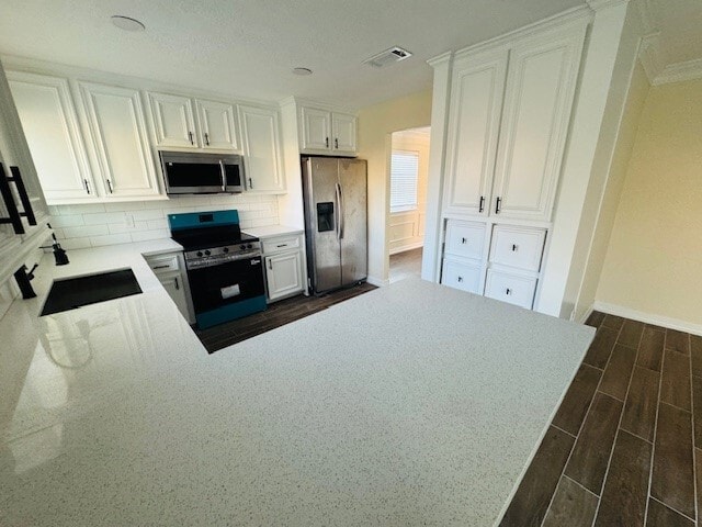 property at 2007 Bridge Cross Ln