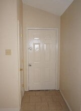 6060 Bridalveil Dr in El Paso, TX - Foto de edificio - Building Photo