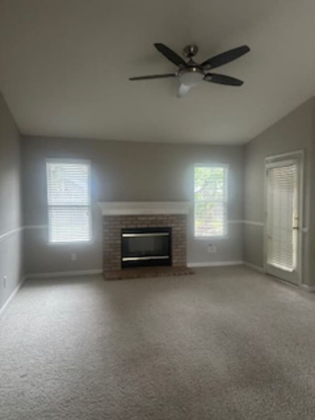 2133 E St Andrew Dr in Fresno, CA - Building Photo - Building Photo