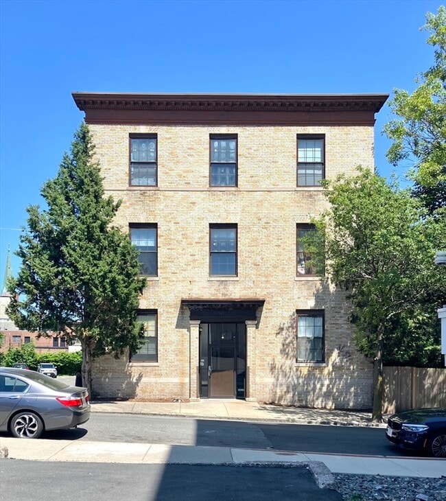 property at 50 Baldwin St
