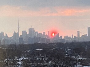 2055 Danforth Av in Toronto, ON - Building Photo - Building Photo