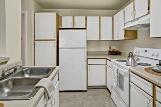 Breckenridge in Everett, WA - Foto de edificio - Building Photo