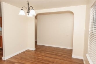 108 Hollow Tree Dr in Red Oak, TX - Building Photo - Building Photo