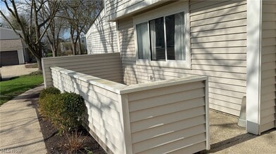 3287 Bay Landing Dr in Westlake, OH - Building Photo - Building Photo