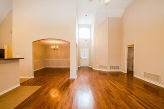 11660 Dempsey Dr in Arlington, TN - Foto de edificio - Building Photo