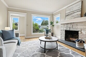 423 NE 55th Ave in Portland, OR - Building Photo - Building Photo