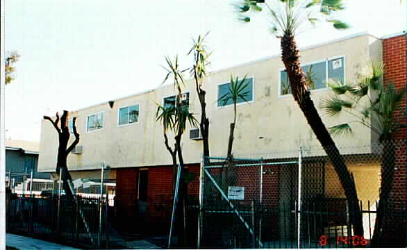 13600 Cantlay St in Van Nuys, CA - Building Photo - Building Photo