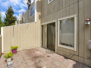 165 Okeefe St in Menlo Park, CA - Building Photo - Building Photo