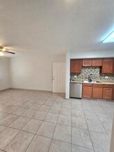 3680 N 56th Ave in Hollywood, FL - Foto de edificio - Building Photo