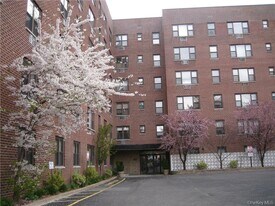 77 Carpenter Ave in Mt Kisco, NY - Building Photo